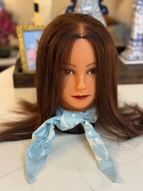 🩵 NWT ESTEE LAUDER X LADUREE SCARF!